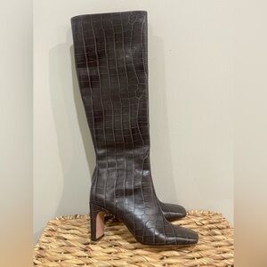 Schutz Daisy High Boots In Croc-embossed Brown Leather Women’s Size 5B